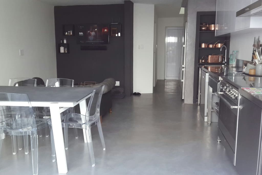 kitchen, tv room, dinning area