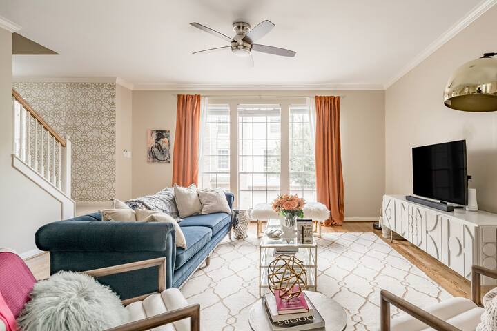 Dream Under Cathedral Ceilings at a Rice Military Residence
