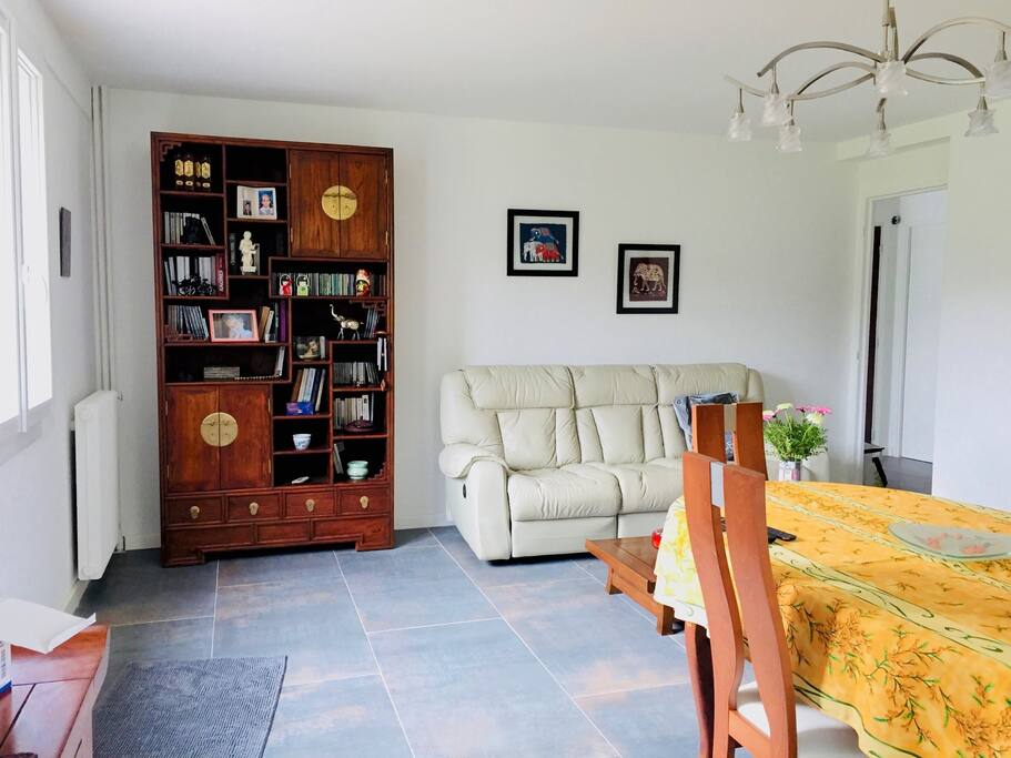 Pièce de vie, coin salon