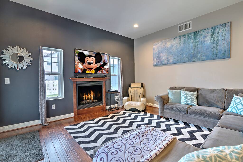 A chic and contemporary living space offers seating for six.