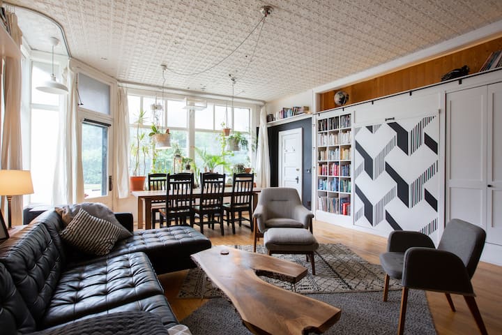 Unique Home with Sauna in Arts District, Walkable!
