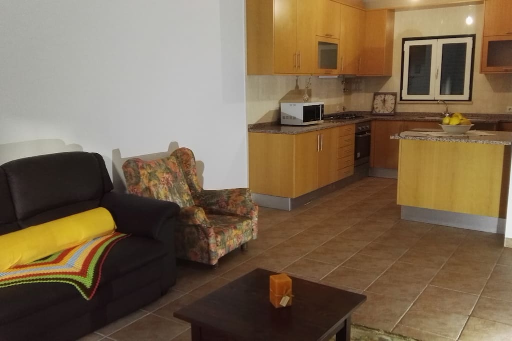 Sala de Estar + Cozinha