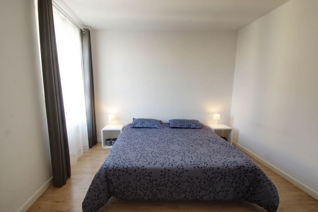 Spacious bedroom with a king size bed (or 2 single beds at your convenience).