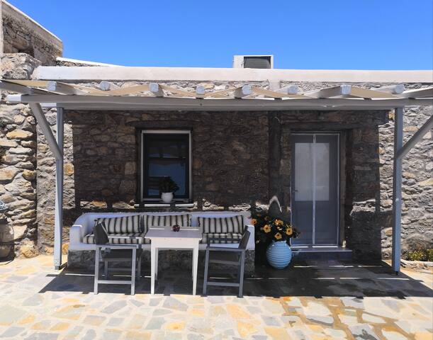 A Hidden Little Paradise 3-4 Guests gallery image 4