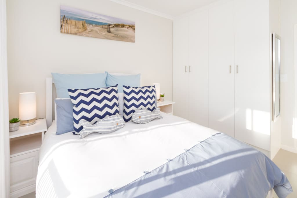 Small boutique complex. Comfortable living area. Partial Sea Views. Modern bedrooms.