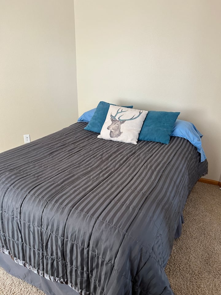 Chumba cha kulala #3 - kimejaa