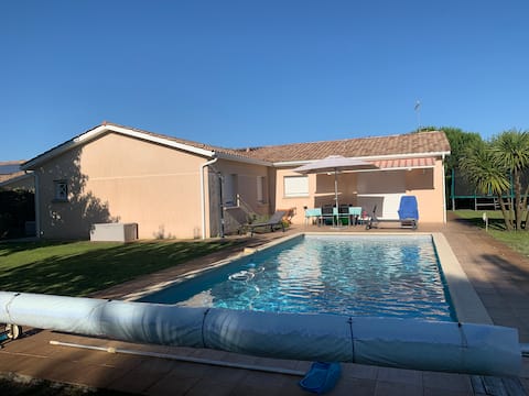 3-bedroom house with pool