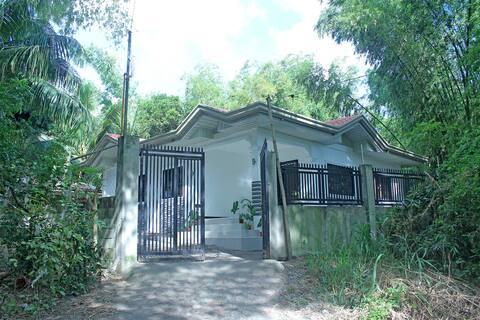 10 Minutes to Dauin | 3 Bedroom Modern Full House
