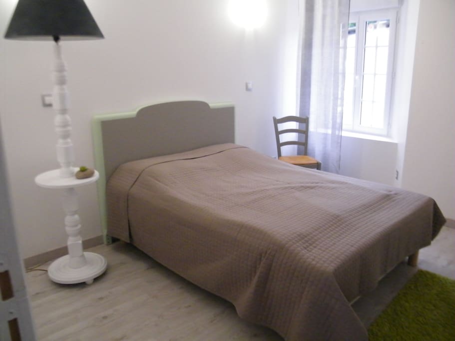 lit chambre 1