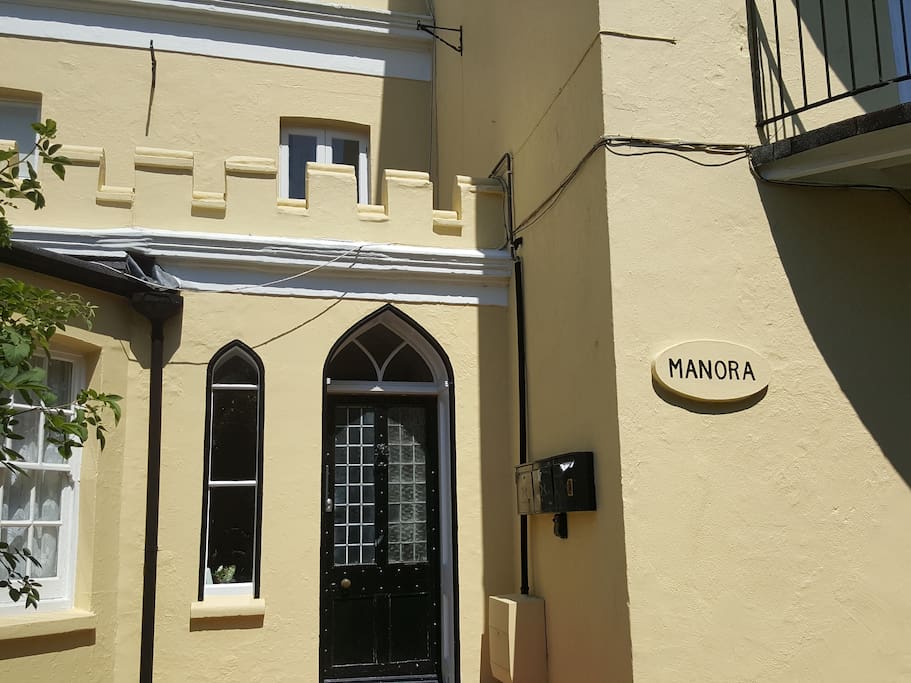 Manora entrance