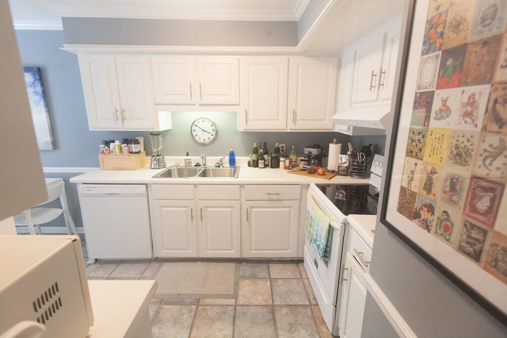 Clean kitchen.