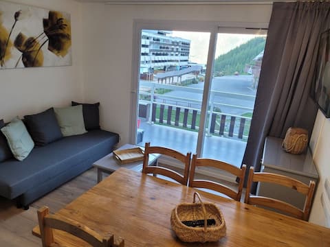 Successful Airbnb property: Station 1600, Sun Valley Residence in Puy Saint Vincent