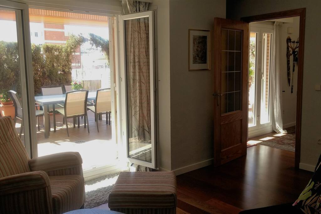Access the terrace straight from the livingroom