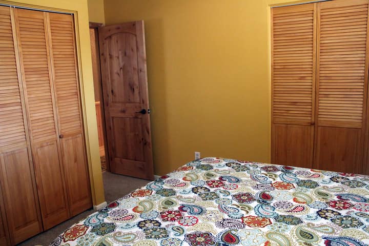 squeaking, we have placed the mattresses on platforms, which works excellently. Extra pillows, box fans, coat hangers, and if needed we can arrange for extra sheets. There is a queen air mattress in the bedroom directly in front of the entry. A/C and kid/baby stuff is in the large bedroom 2nd closet.