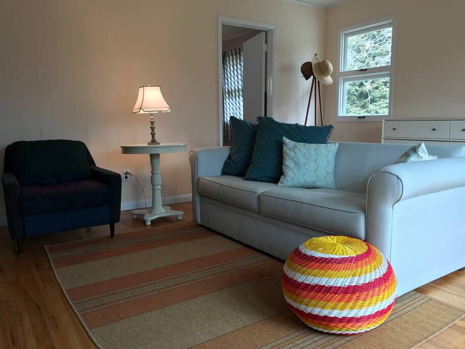 Living Area 2 (attached to Master Bedroom)