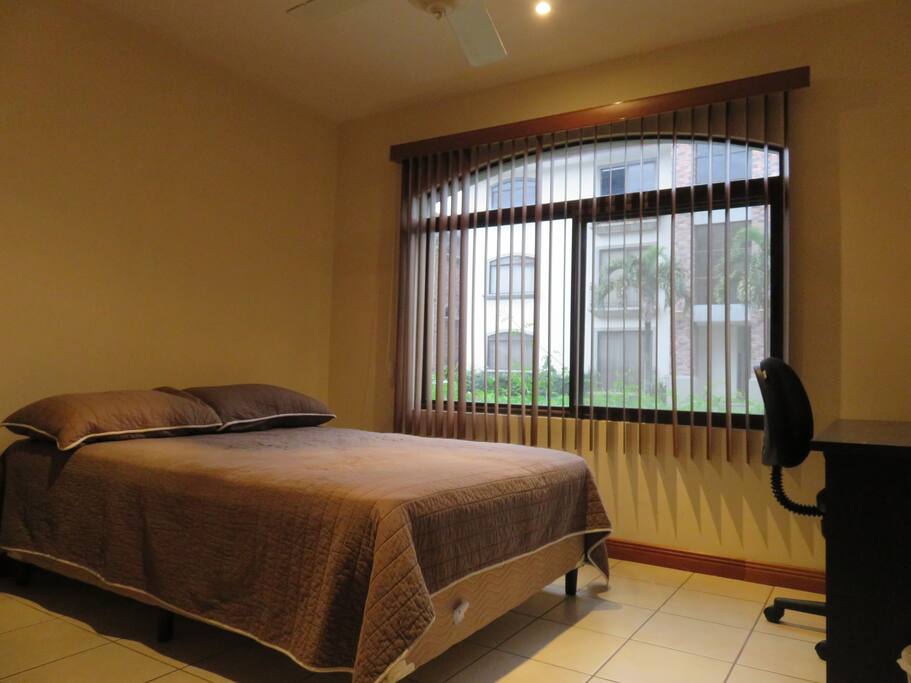 2 ROOM