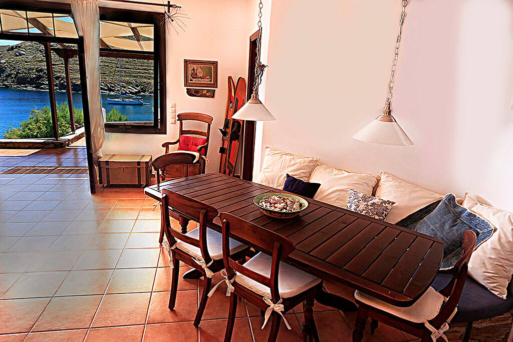 dinning table in the living room