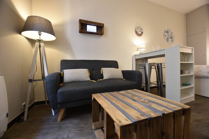 ★Studio Abondance★centre Historique★coin Chambre - Arles