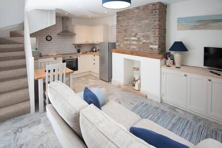 Fisherman's cottage in the heart of old Whitby