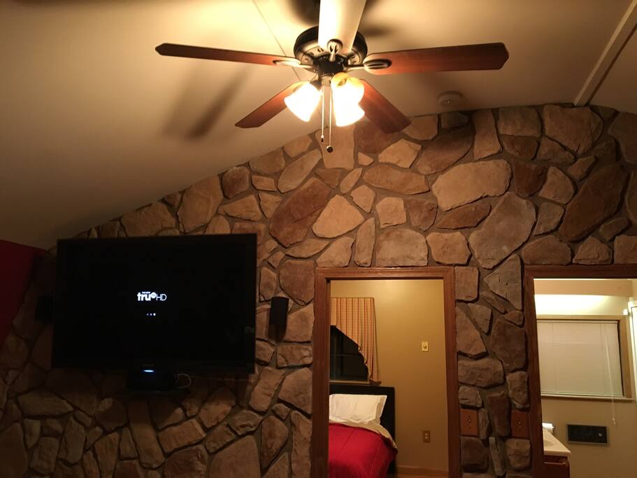 Nice large TV to enjoy with cable.