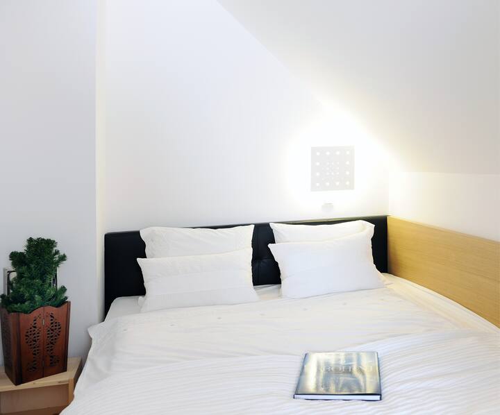 Მეორე საძინებელი.