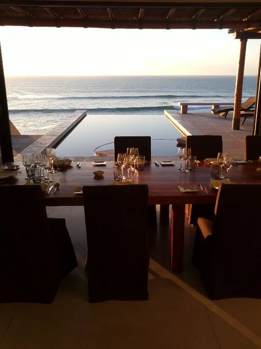Dining & Pool