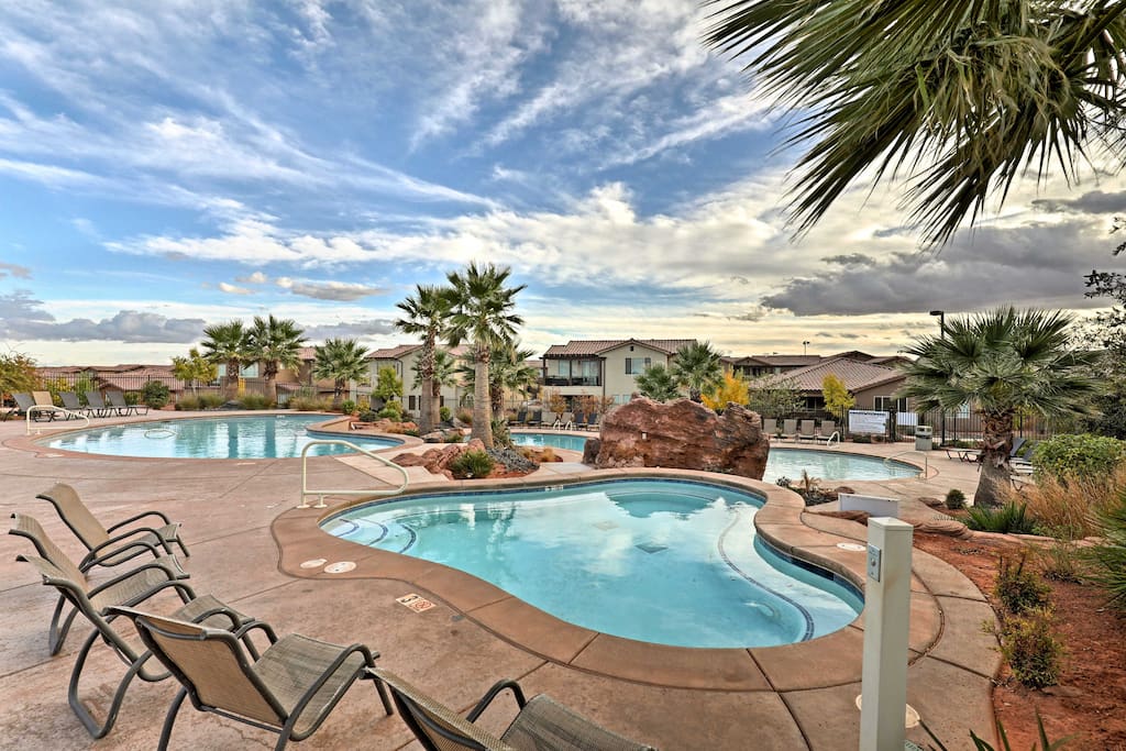 While staying in Paradise Village at Zion, you'll have access to shared swimming pools, a hot tub, tennis courts, and fitness center.