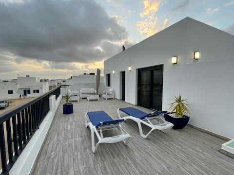 Propiedad de Airbnb exitosa: El Delfín 2 Apartment en Teguise