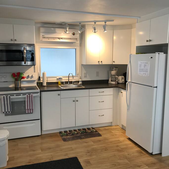full kitchen