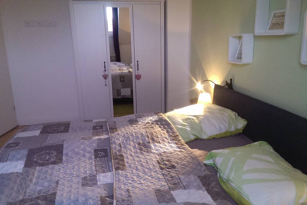 neues Boxspringbett