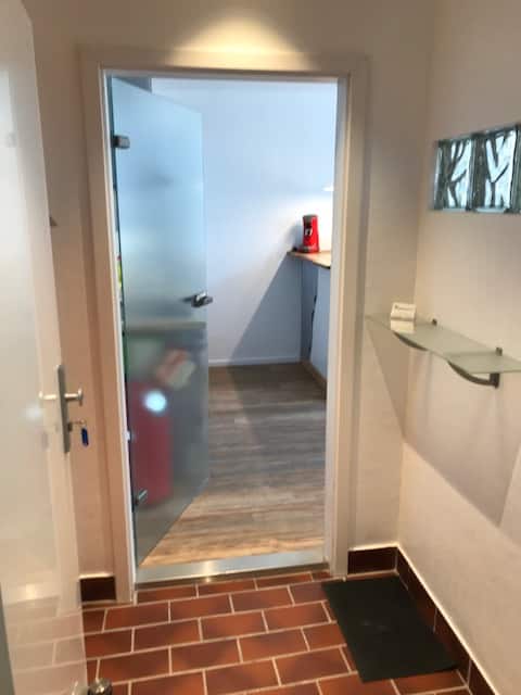 Successful Airbnb property: Top furnished apartment "South" in Hochheide