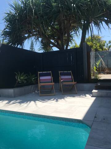 Mooloolaba: 4 bedroom Home with pool gallery image 2