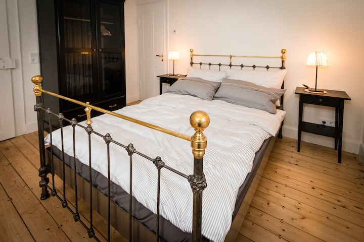 4-star Serviced Business Apartment "Mountains" - Wiesbaden