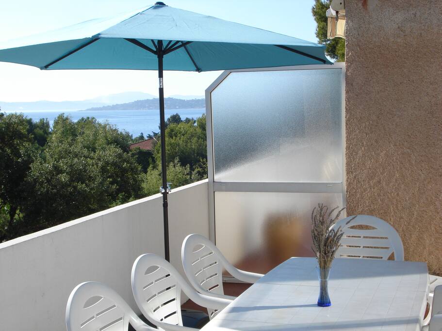 Terrasse, vue mer