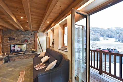 Top performing Airbnb: ROMANTIC and QUIET HOLIDAY APARTMENT in Valtournenche