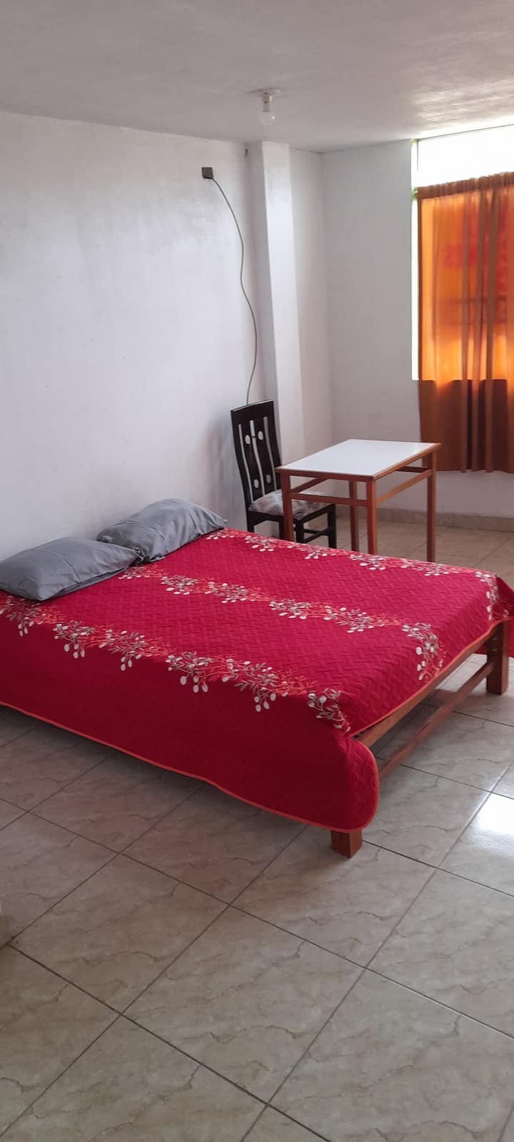 Hospedaje Arana Habitación Matrimonial - Chincha Alta
