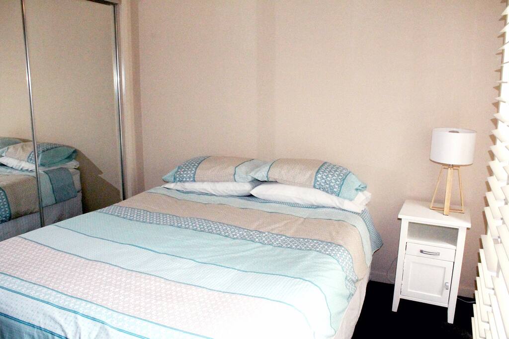 Guest bedroom