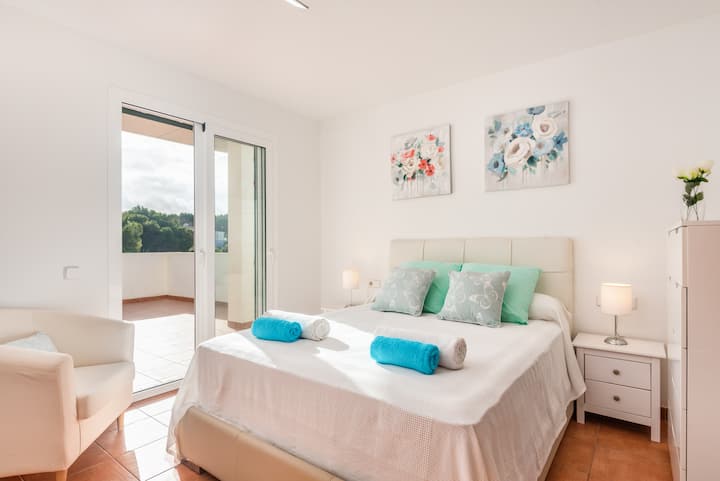 Villa Barbara ★Beach★ private Pool, free AC&WiFi★