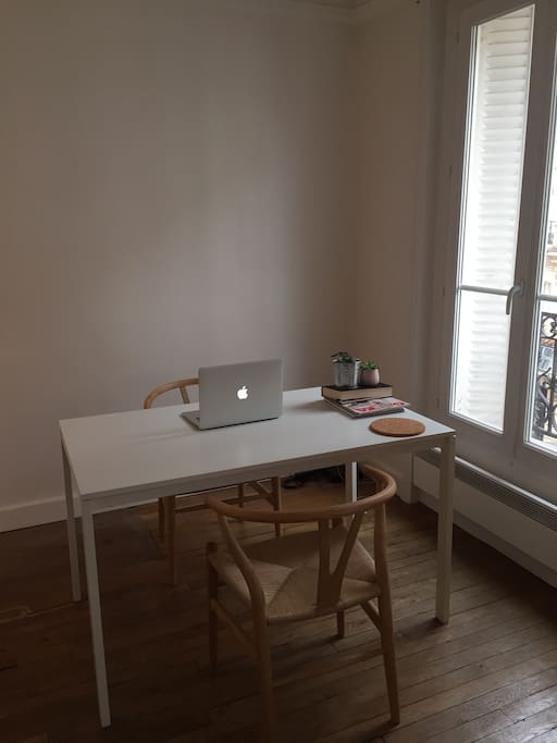Kitchen table