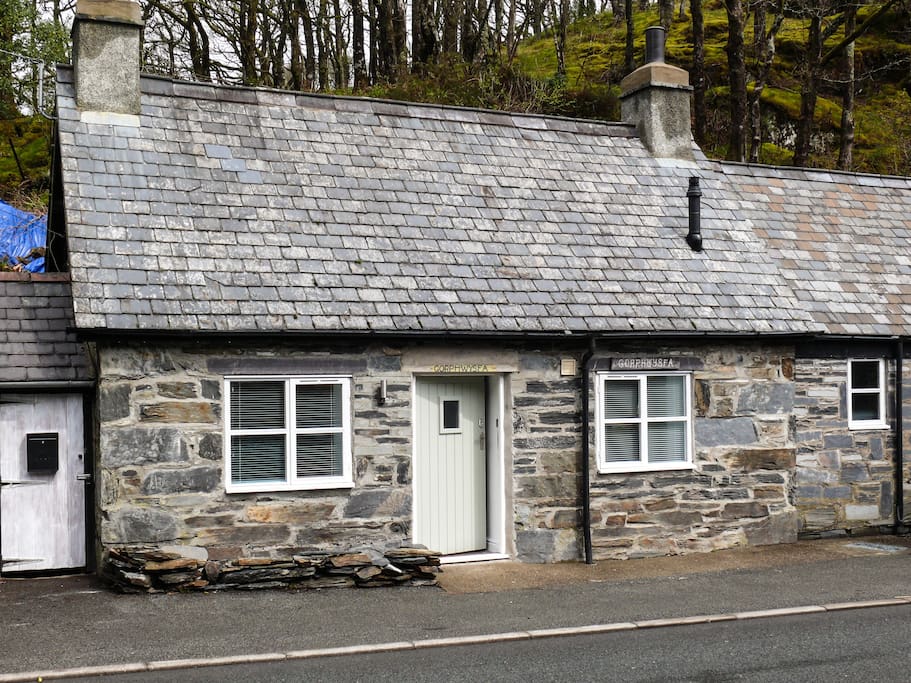 Traditional Welsh Mountain Cottage Houses for Rent in 