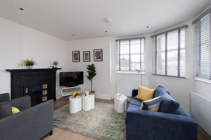 2BD West End Flat Close to Soho & Covent Garden gallery image 2