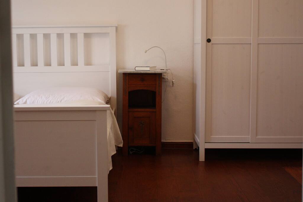 Schlafzimmer 2
