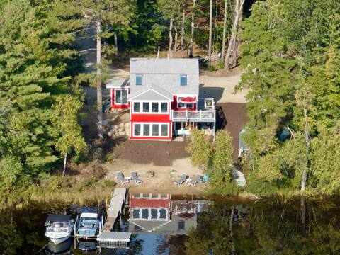 Lakefront Cottage!