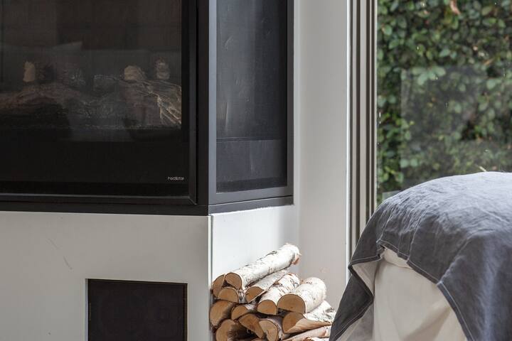 A Gorgeous Getty 2 Home -walk to the beach 30 day gallery image 2