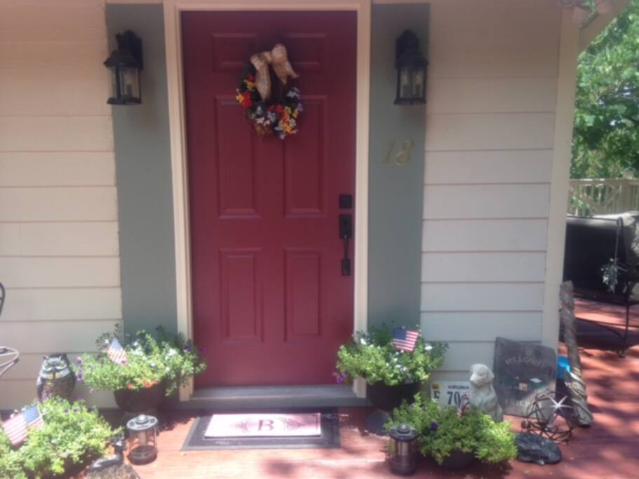 Welcome to the Little Farm on Misty Hill!