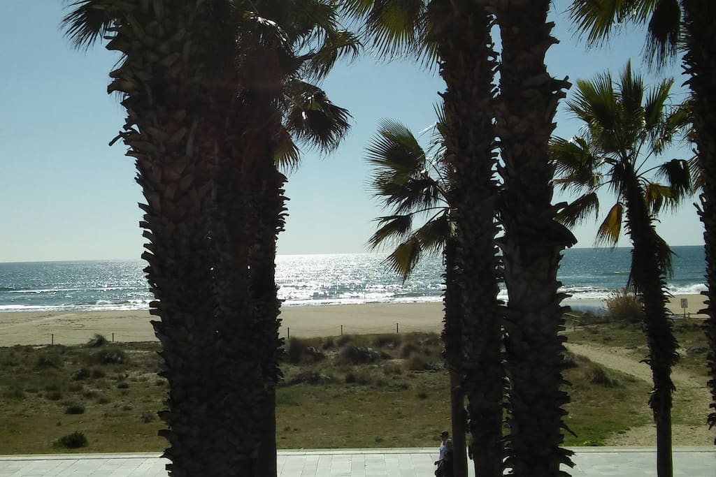 Casa junto al mar.