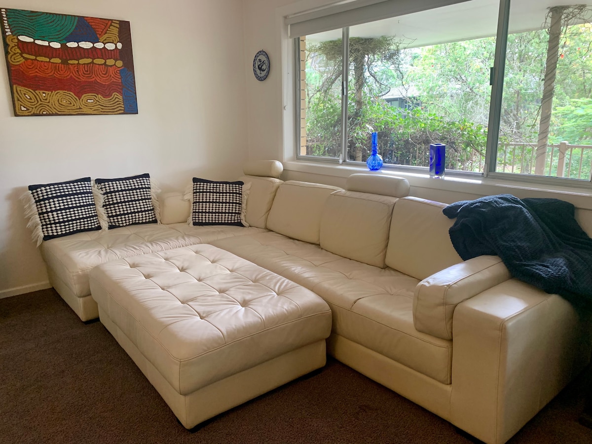 Popular Airbnb listing: Secret Garden spacious walk everywhere Bruns 🌺 in Brunswick Heads