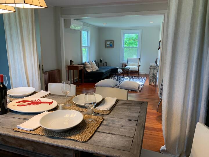 Great Bungalow Mystic. 1/2 mile to town Bungalows for Rent in