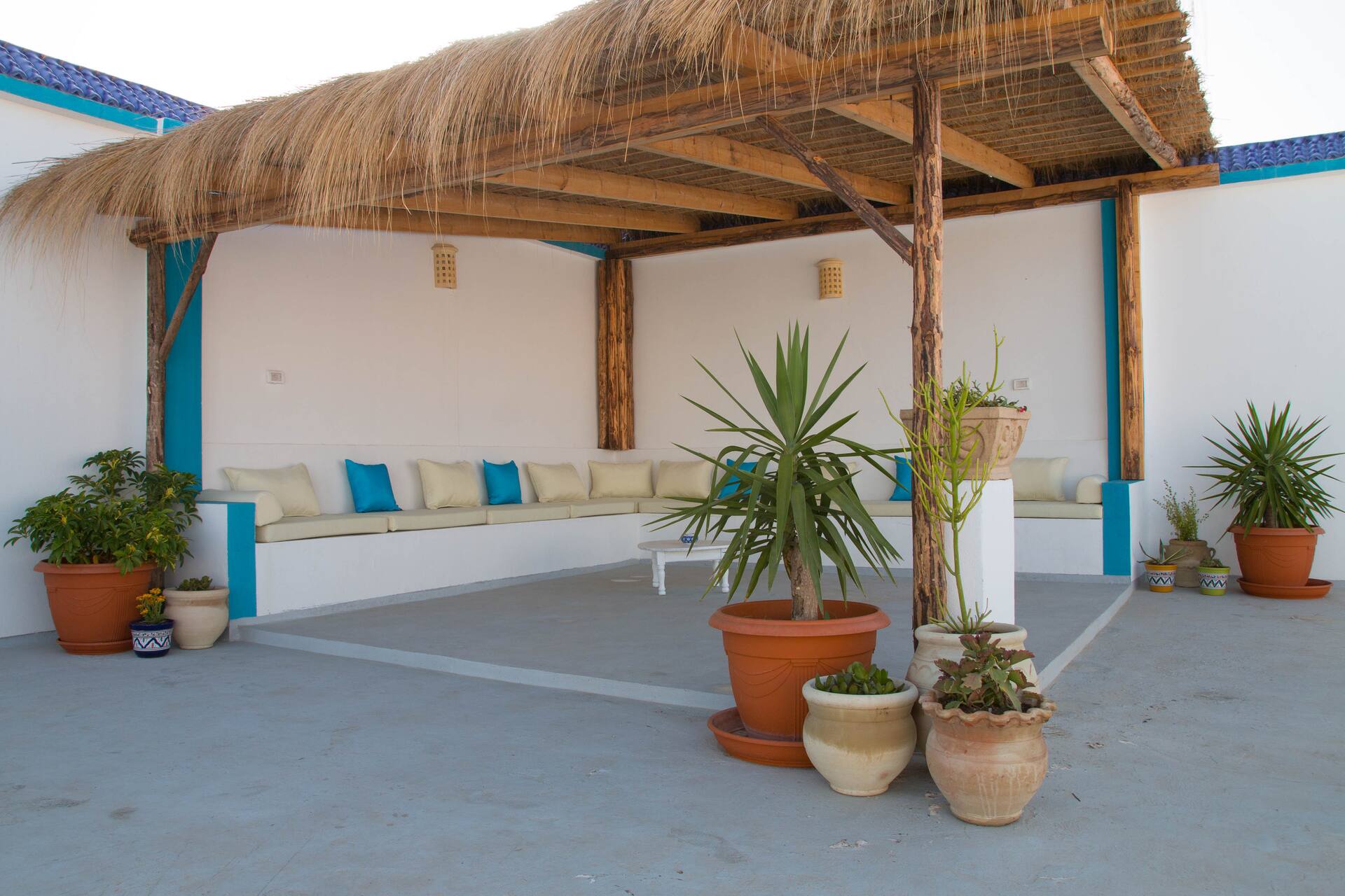 Large rooftop terrace apartment