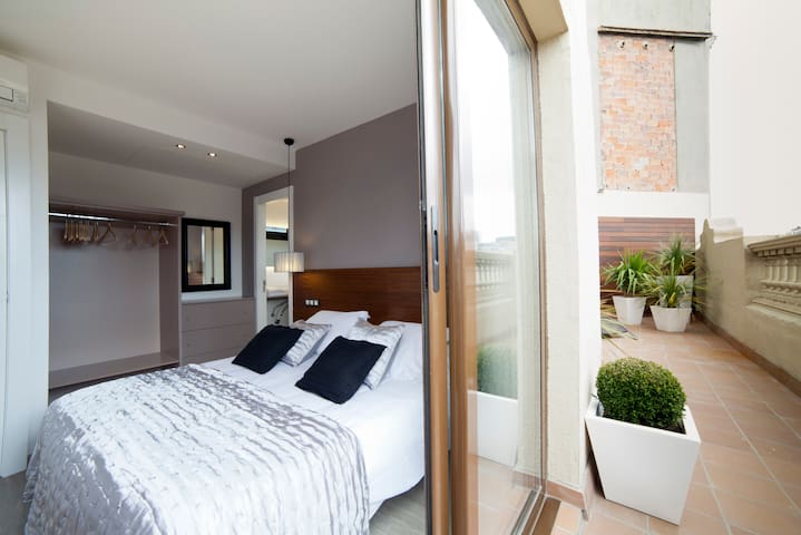 Serennia Ramblas-Pl.Catalunya Ático